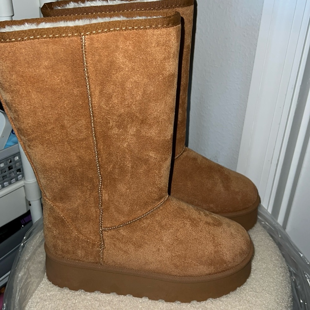 Winter boots (ugg inspired)